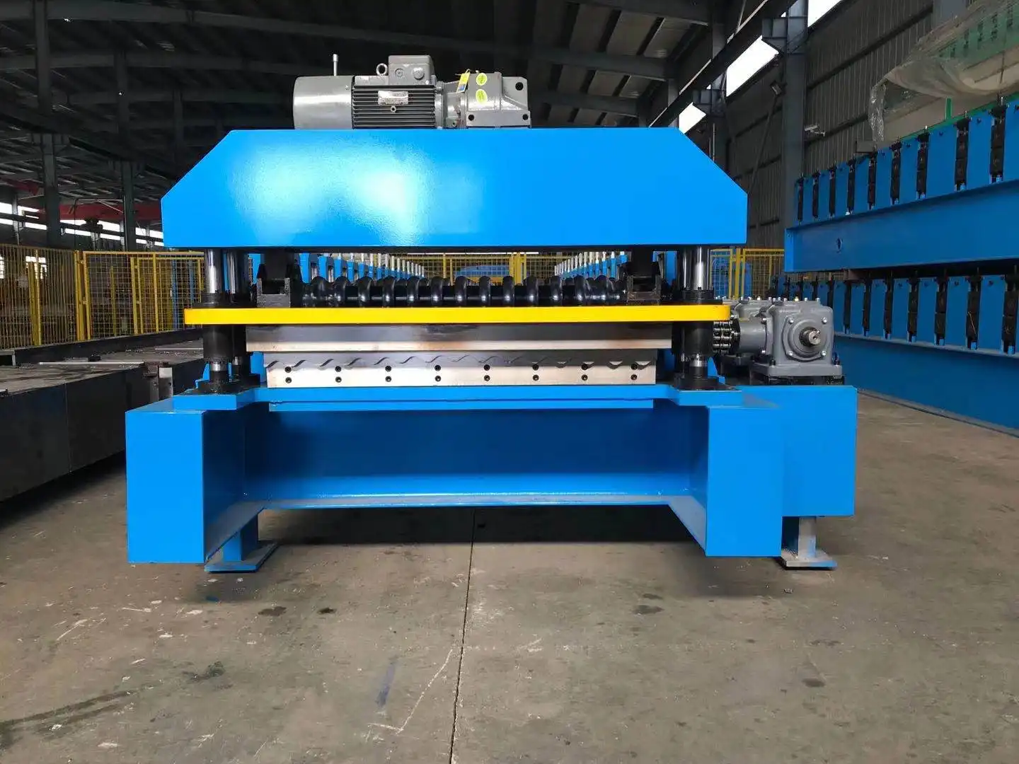 aluminium roofing sheet making machine aluminium roofing sheet making machine