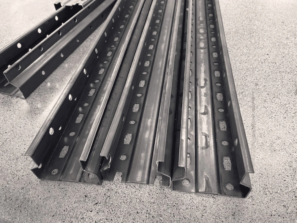 upright rack post roll forming machine (12) upright rack post roll forming machine (12)