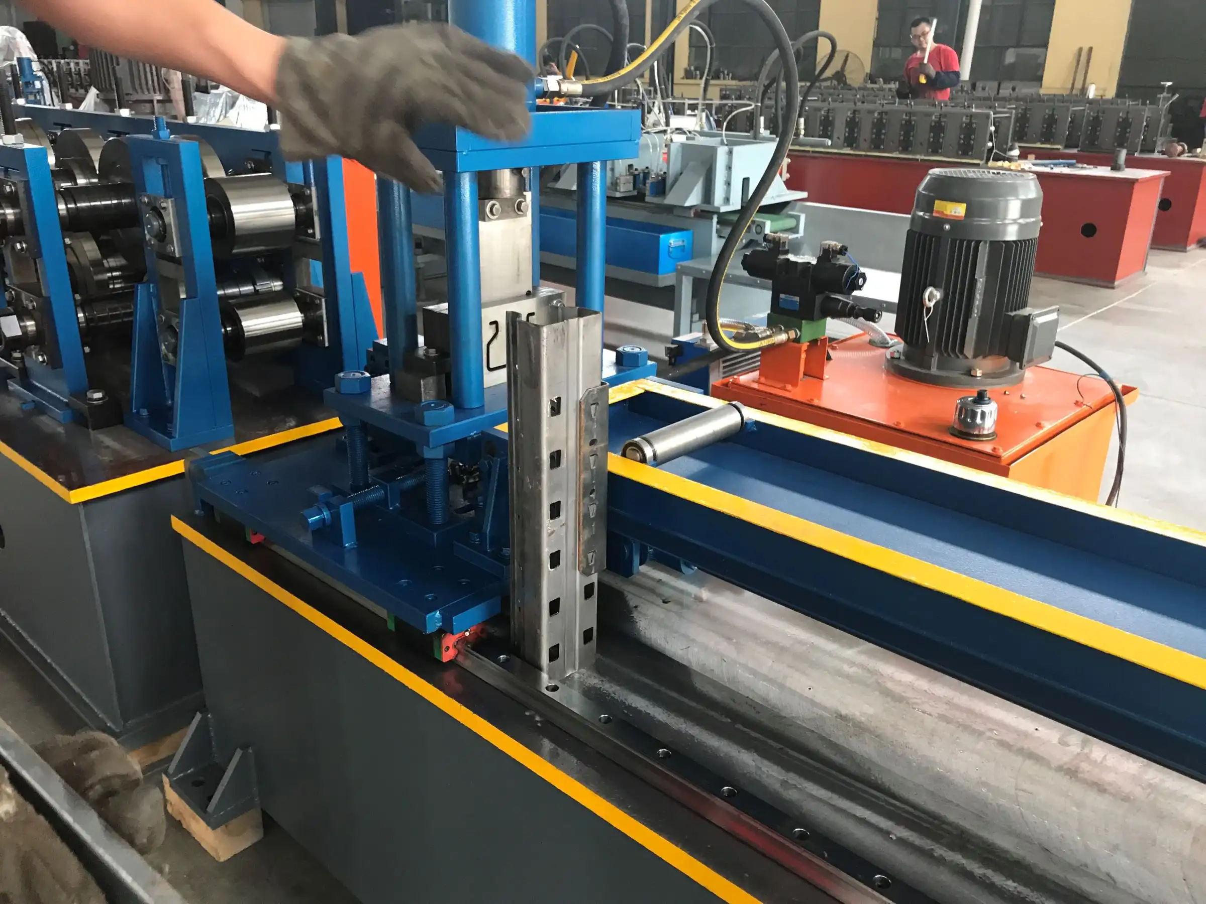 shelf panel roll forming machine shelf panel roll forming machine