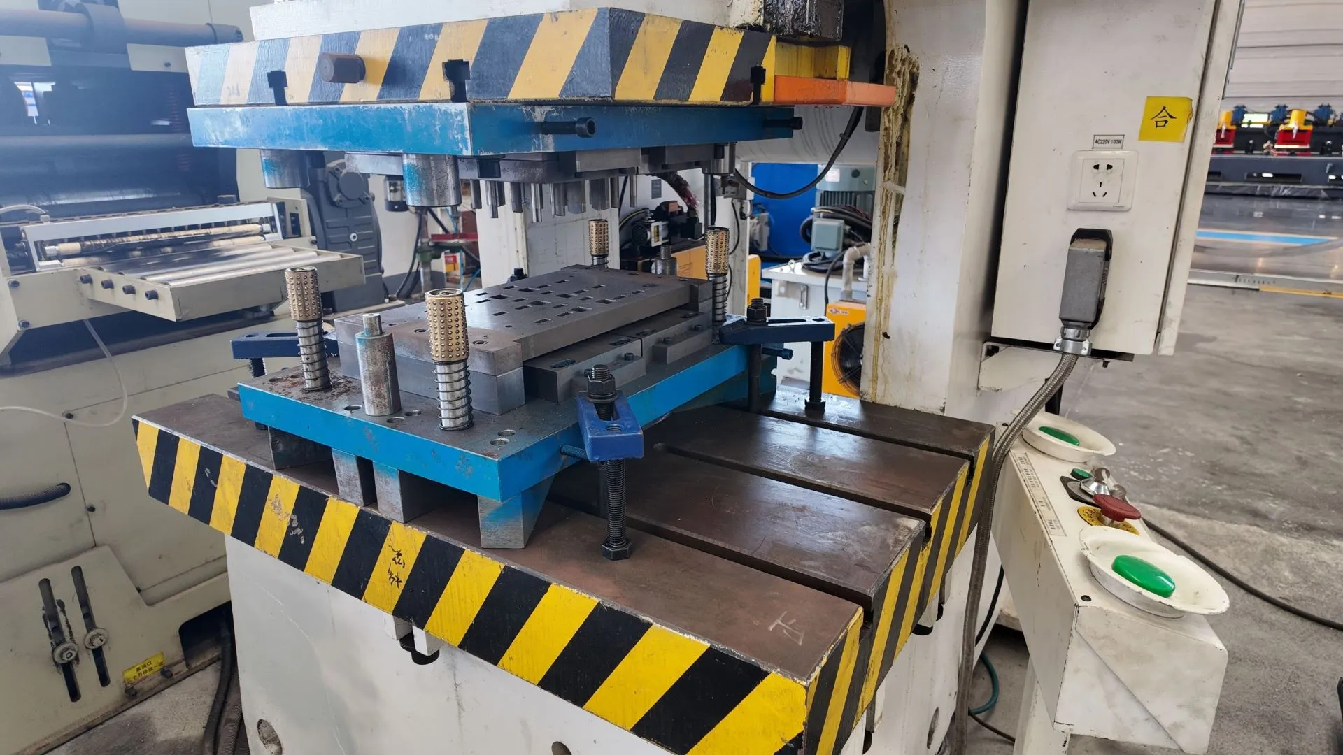 storage shelf machine storage shelf machine