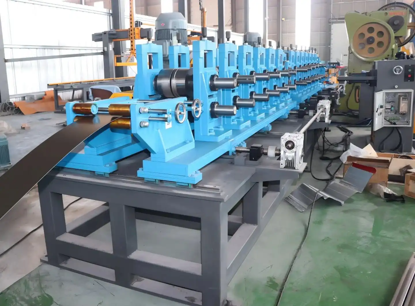 box beam roll forming machine box beam roll forming machine