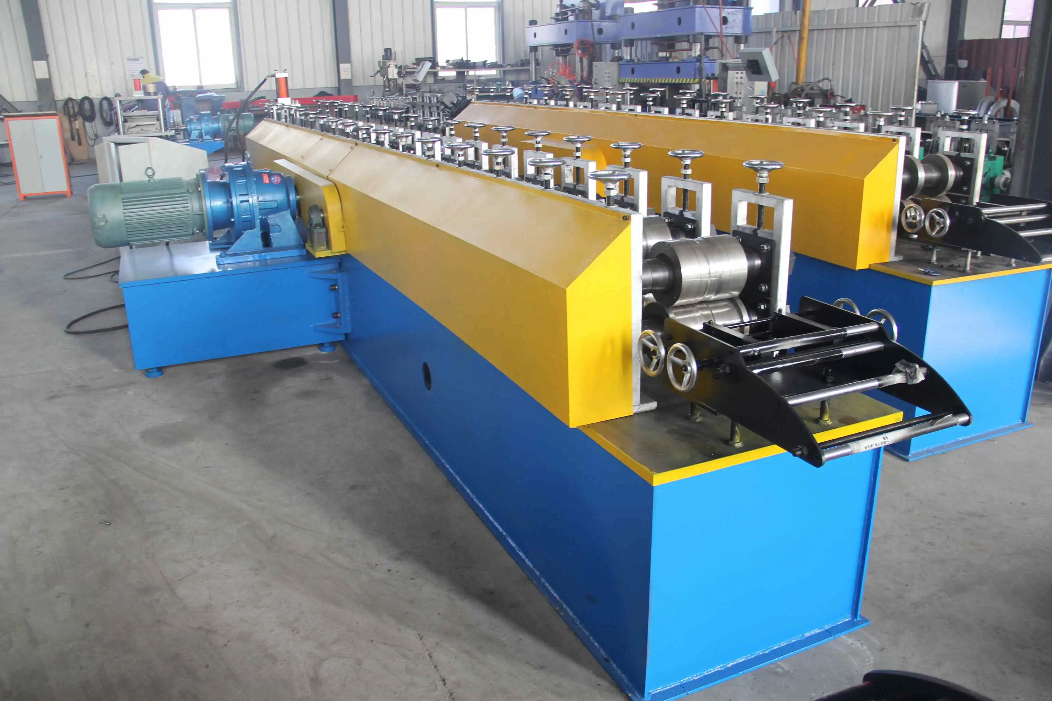 fully automatic C channel roll forming machine