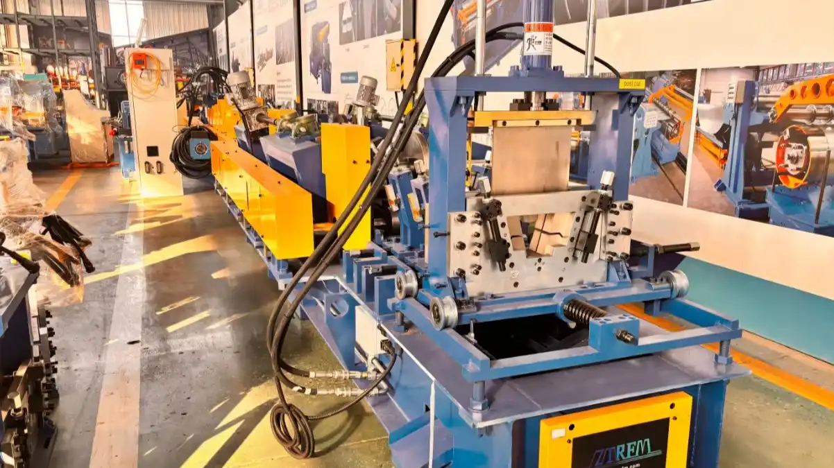 hat purlin machine
