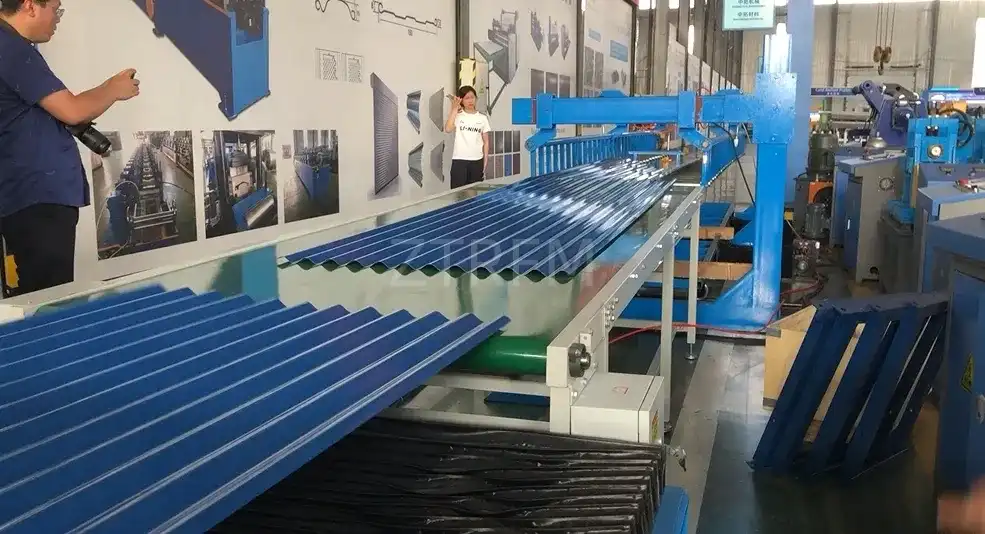 corrugated roof panel roll forming machine (4) corrugated roof panel roll forming machine (4)