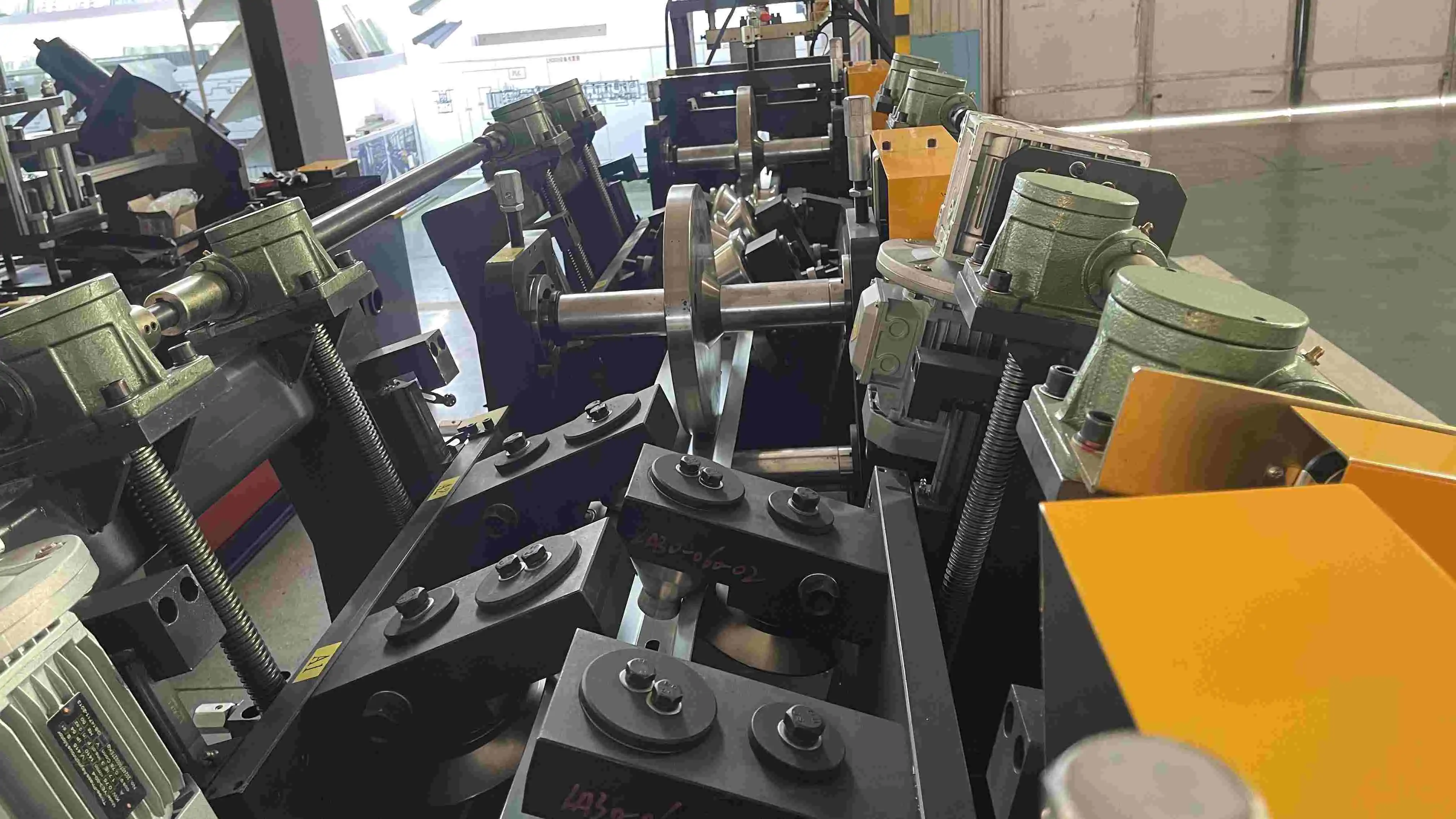 hat purlin machine