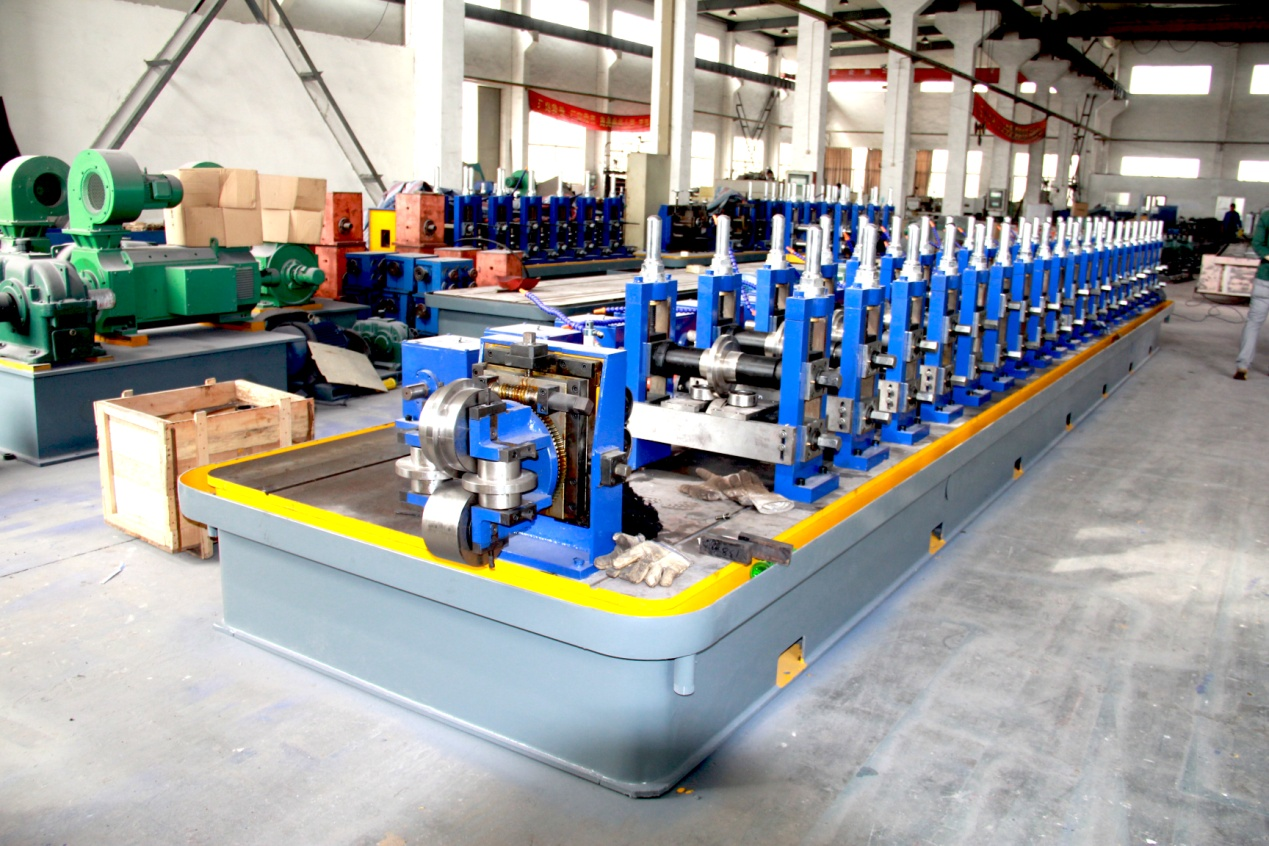 Read more about the article Weld Pipe Roll Forming Machine—steel Pipe, Carbon Pipe Mill