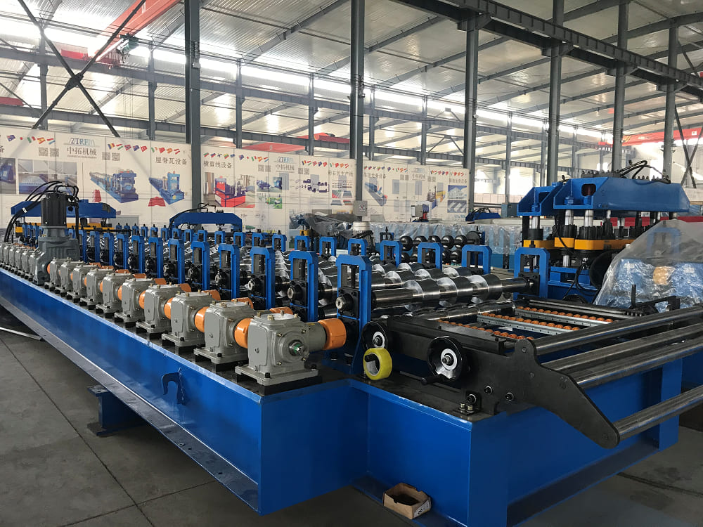 Read more about the article Gearbox Drive Metal Versatile Iron Sheet Roll Forming Machine