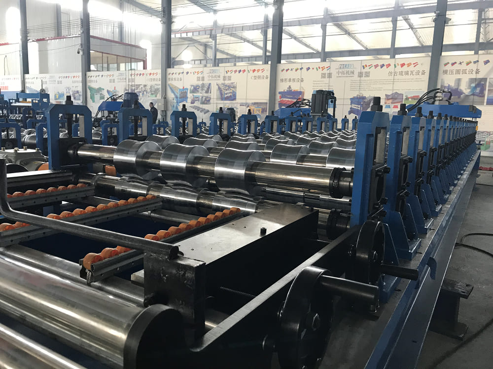 Gearbox drive metal Versatile iron sheet roll forming machine