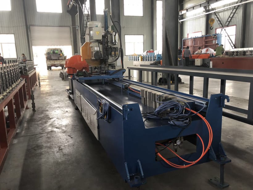 Slow speed Tube mill roll forming machine
